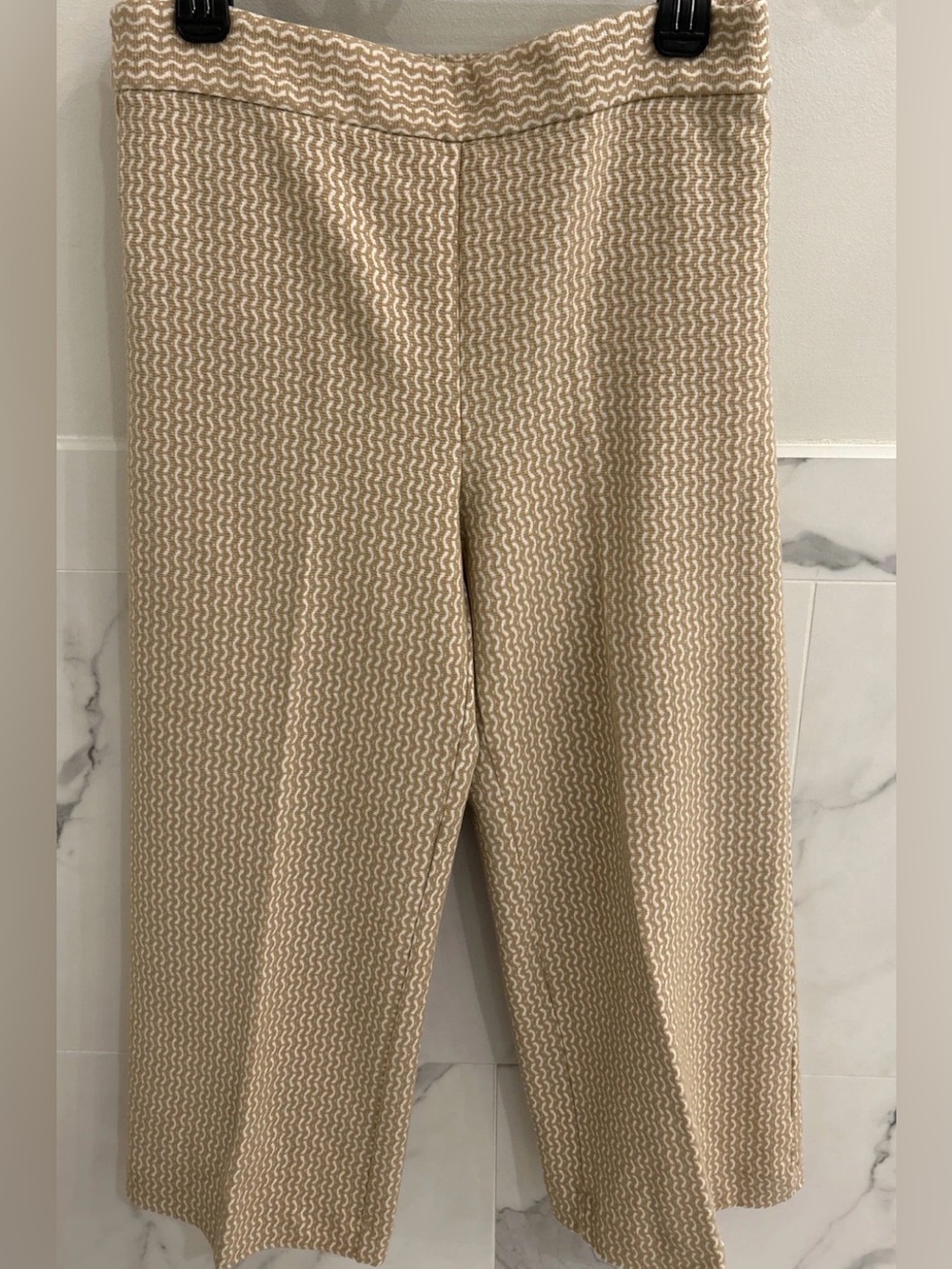 Ann Taylor Beige Patterned Wide-Leg Cropped Pants